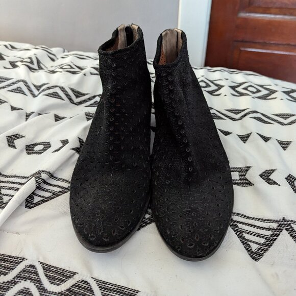 Lucky Brand Perforated Booties - Picture 3 of 4